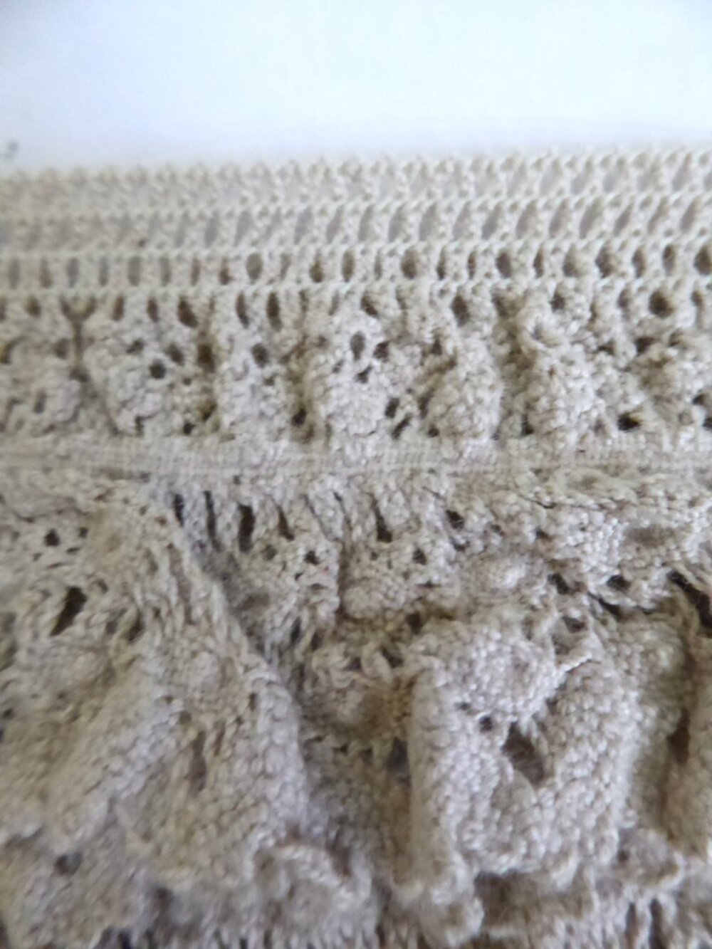 NEW 2” x 4 YARDS + 18” BEIGE RUFFLED CROCHET ELASTICIZED LACE TRIM BOLT SEWING - Picture 6 of 6